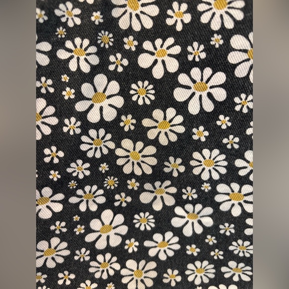 Big Bud Press Everyday Tote in Lazy Daisy - Picture 6 of 6